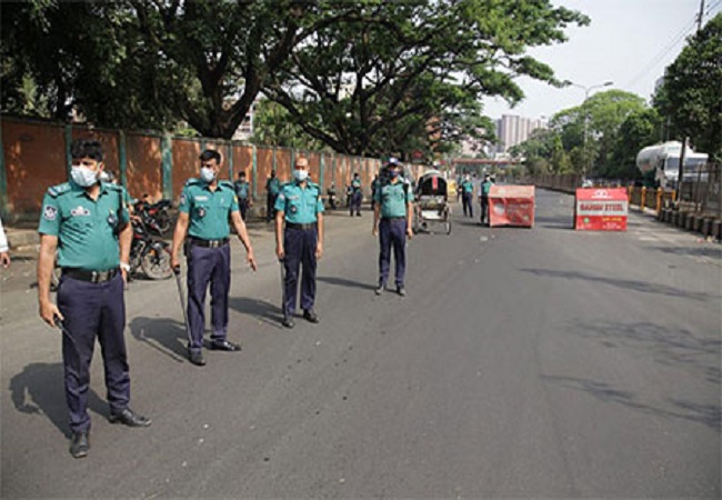 চলমান বিধিনিষেধ ৬ জুন পর্যন্ত বাড়িয়ে প্রজ্ঞাপন