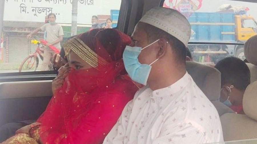 লকডাউনে ‘সীমিত পরিসরে’ বিয়ে করে জরিমানা গুনলেন বর
