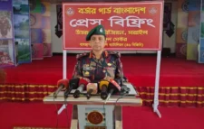 বিজিবির সেক্টর পর্যায়ে প্রেস ব্রিফিং, ৭ কোটি টাকার চোরাই পণ্য আটক