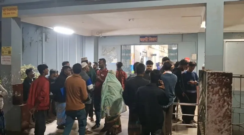 পিকআপ ভ্যান ও সিএনজি অটোরিকশার মুখোমুখি সংঘর্ষ তিনজন নিহত