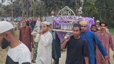 যুদ্ধে বলি হয়ে অবশেষে বাড়িতে লাশ হয়ে ফিরলেন আহমদ আলী