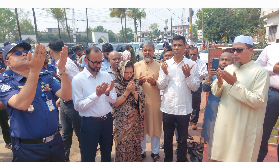 গণহত্যা দিবস উপলক্ষে ফুল দিয়ে শ্রদ্ধা,দোয়া ও আলোচনা সভা